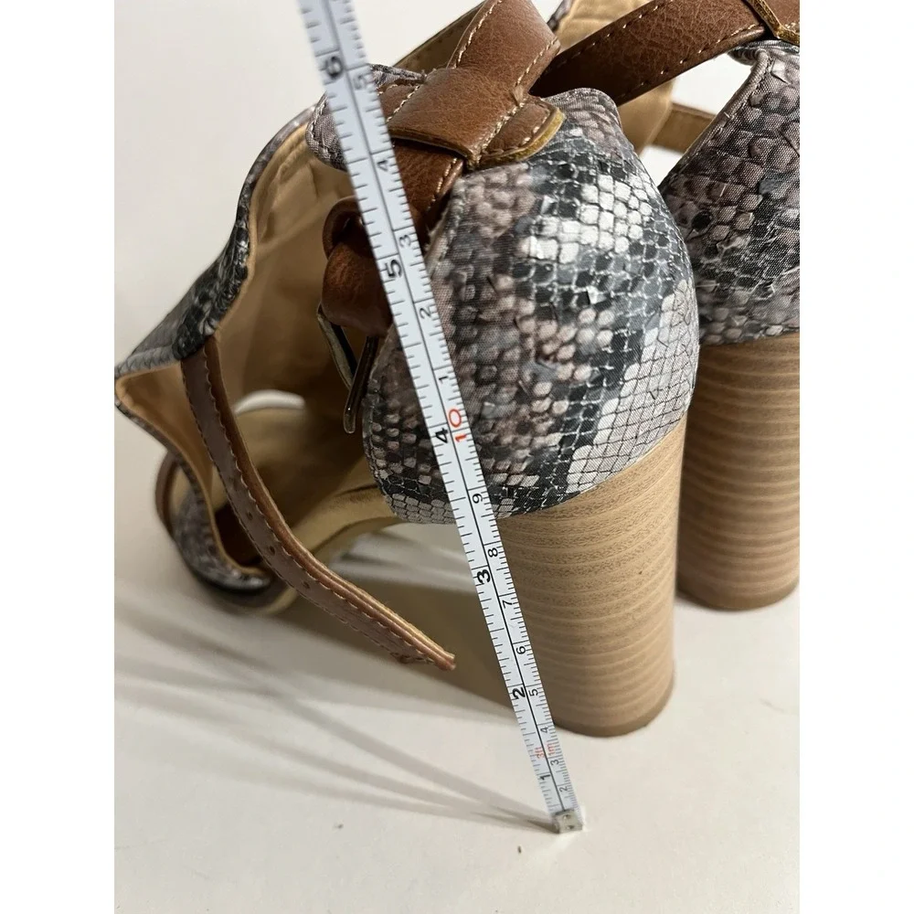 MUK LUKS Women Size‎ 7  Brown Snake Print Scales 3